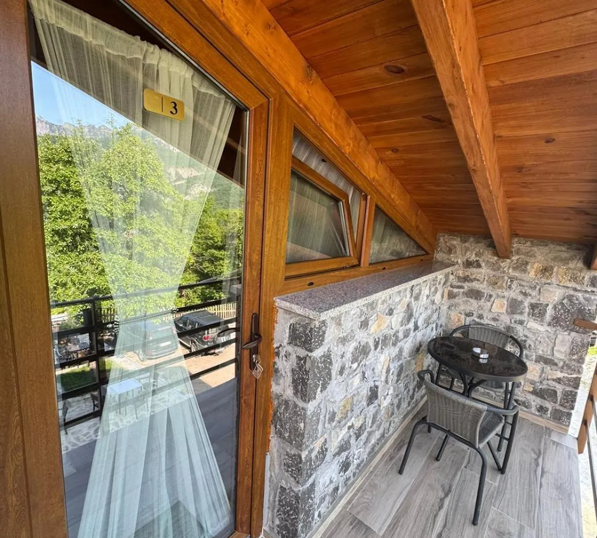 Affittacamere Hotel Bujtina Carku Theth