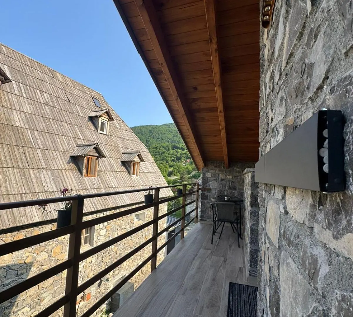 Hotel Bujtina Carku Theth Albania