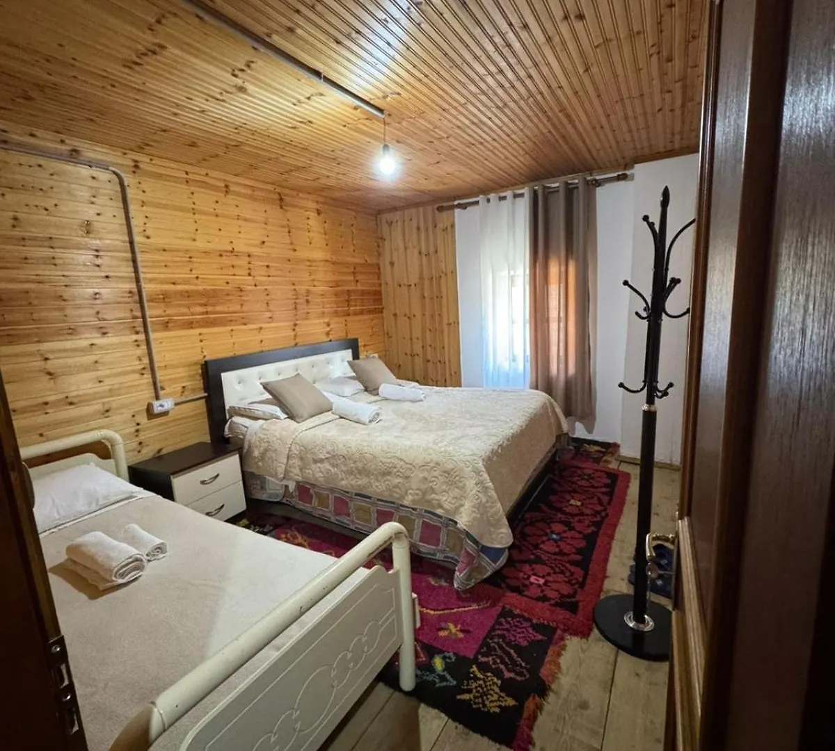 Affittacamere Hotel Bujtina Carku Theth