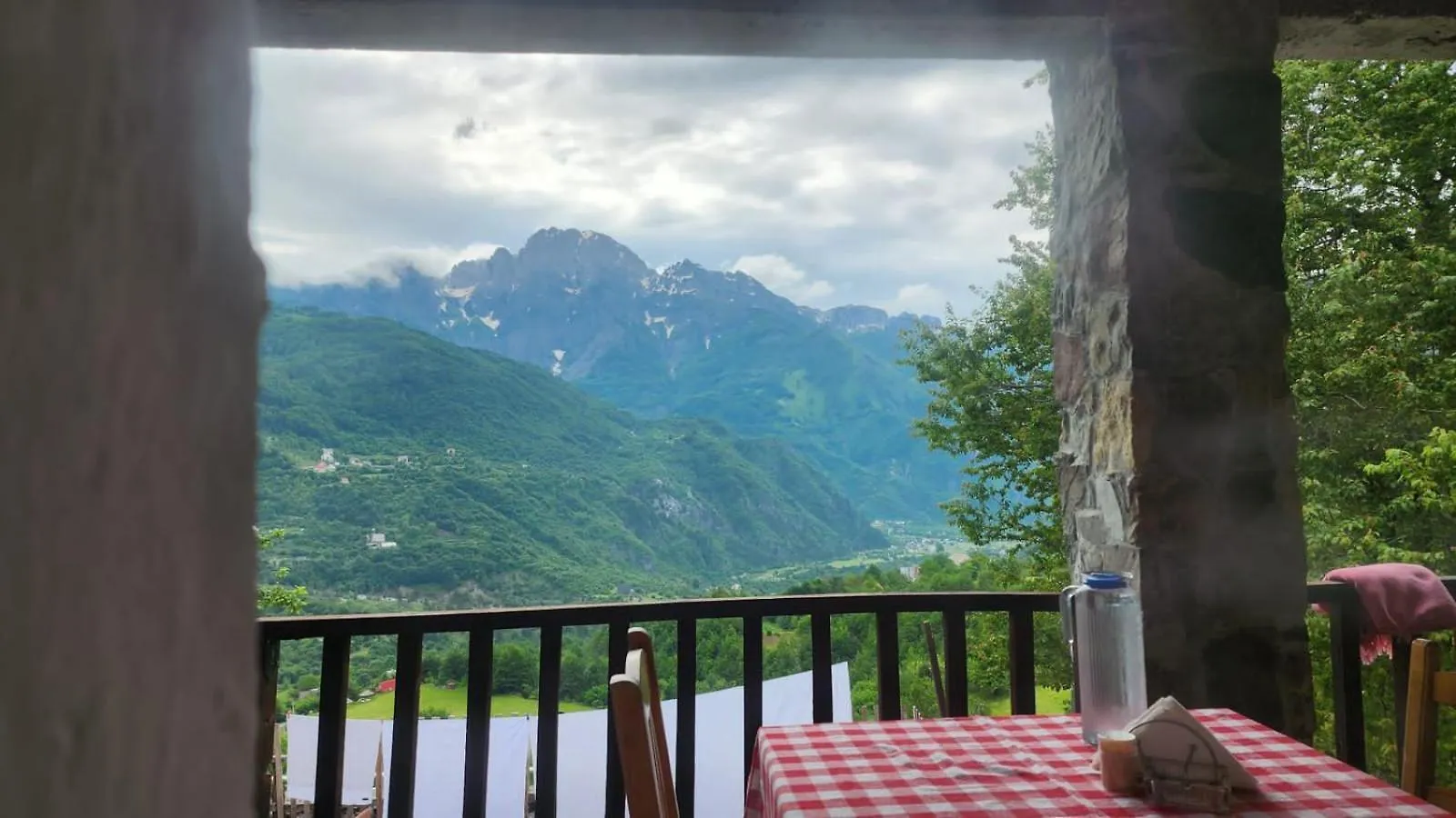 Bujtina Carku Hotel Theth 0*,